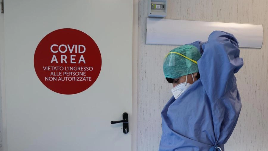 Un'immagine del reparto di terapia intensiva all'ospedale Poliambulanza di Brescia