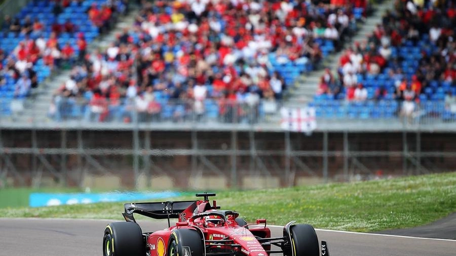 Leclerc sul circuito di Imola (Alive)