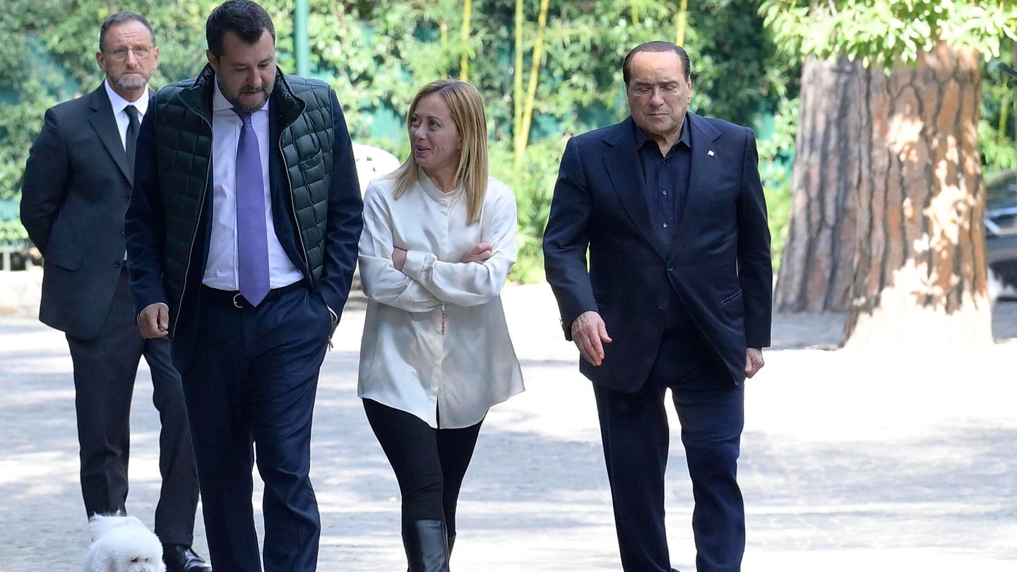 Matteo Salvini, Giorgia Meloni e Silvio Berlusconi (Ansa)