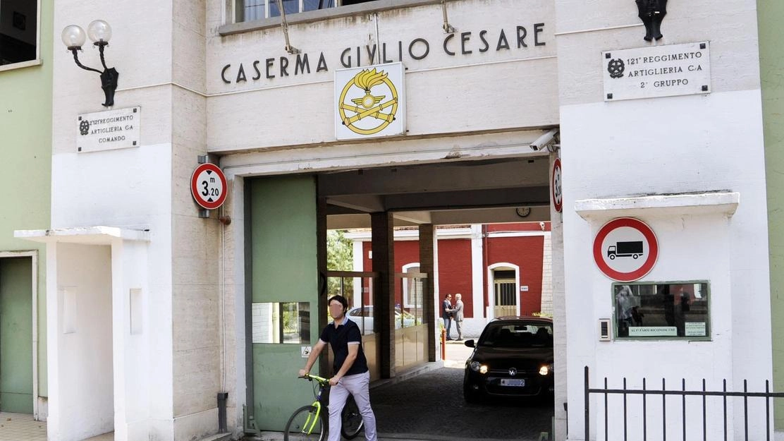 Ruspe sulla caserma: "L’ex ’Giulio Cesare’ diventerà la cittadella della sicurezza"