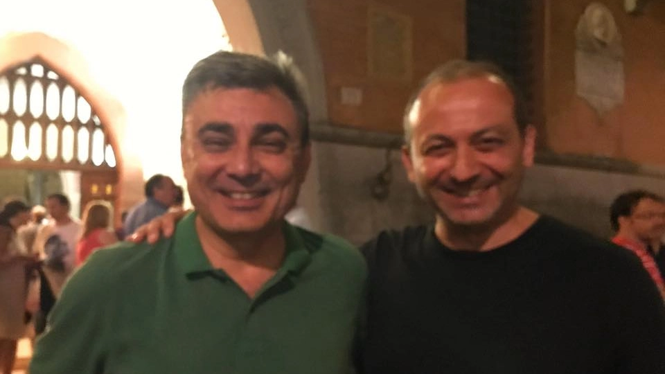 Maurizio Mazzanti e Stefano Sermenghi: la foto che ha creato un caso nel Pd