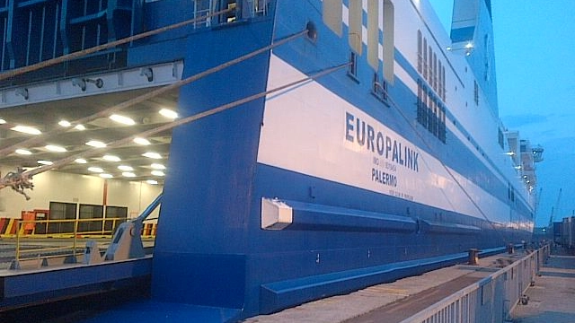 Un traghetto Europalink (foto Dire)