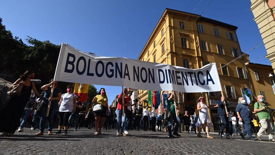 Strage di Bologna, la commemorazione e il corteo (FotoSchicchi)