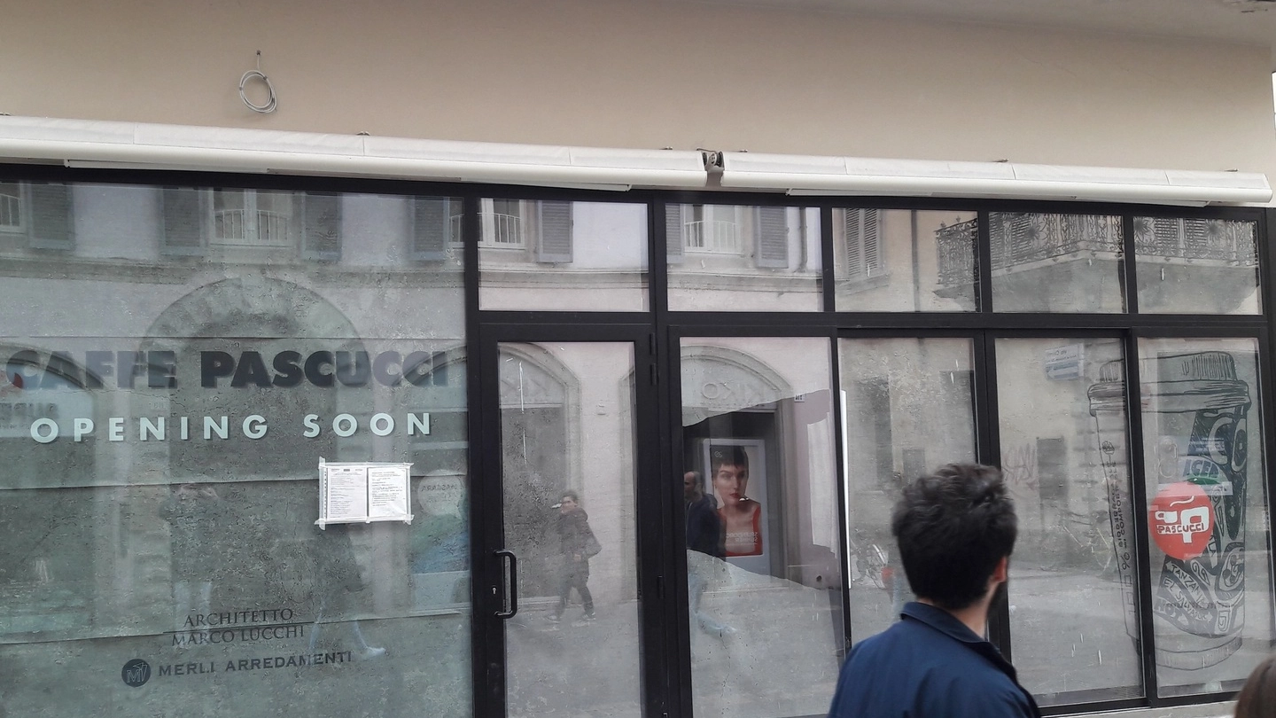 Lavori in corso per il nuovo Caffè Pascucci in Corso d’Augusto