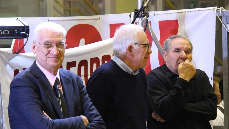 A sinistra Luciano Gasparellil, presidente dell’associazione polisportiva