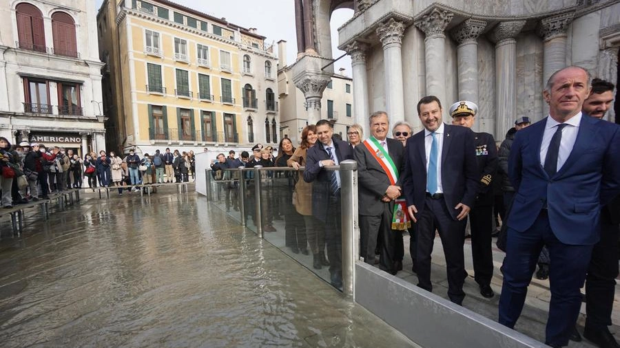 Inaugurazione barriere anti acqua alta per proteggere la basilica di San Marco