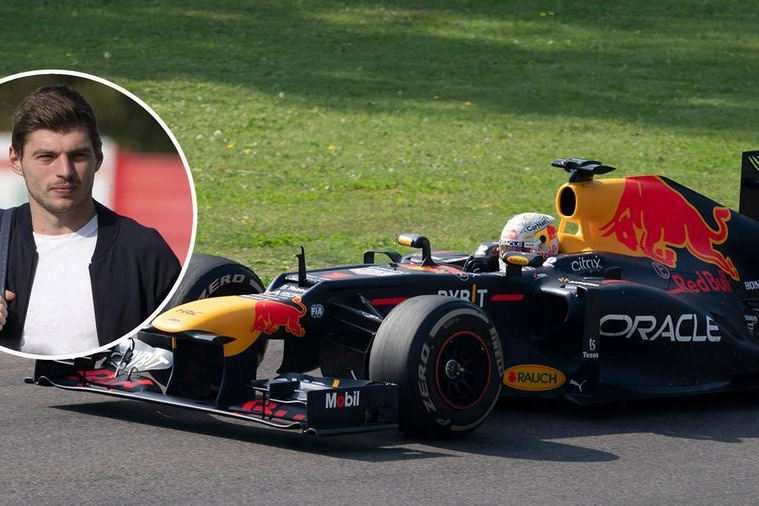 Max Verstappen e la vettura portata in pista a ottobre