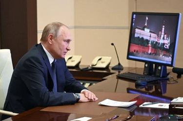 Putin innervosito dalle sanzioni: "Non peggiorate la situazione". Ue: "Sempre più severe"