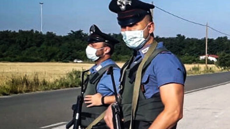 Carabinieri in azione per arrestare il rapinatore seriale di 73 anni
