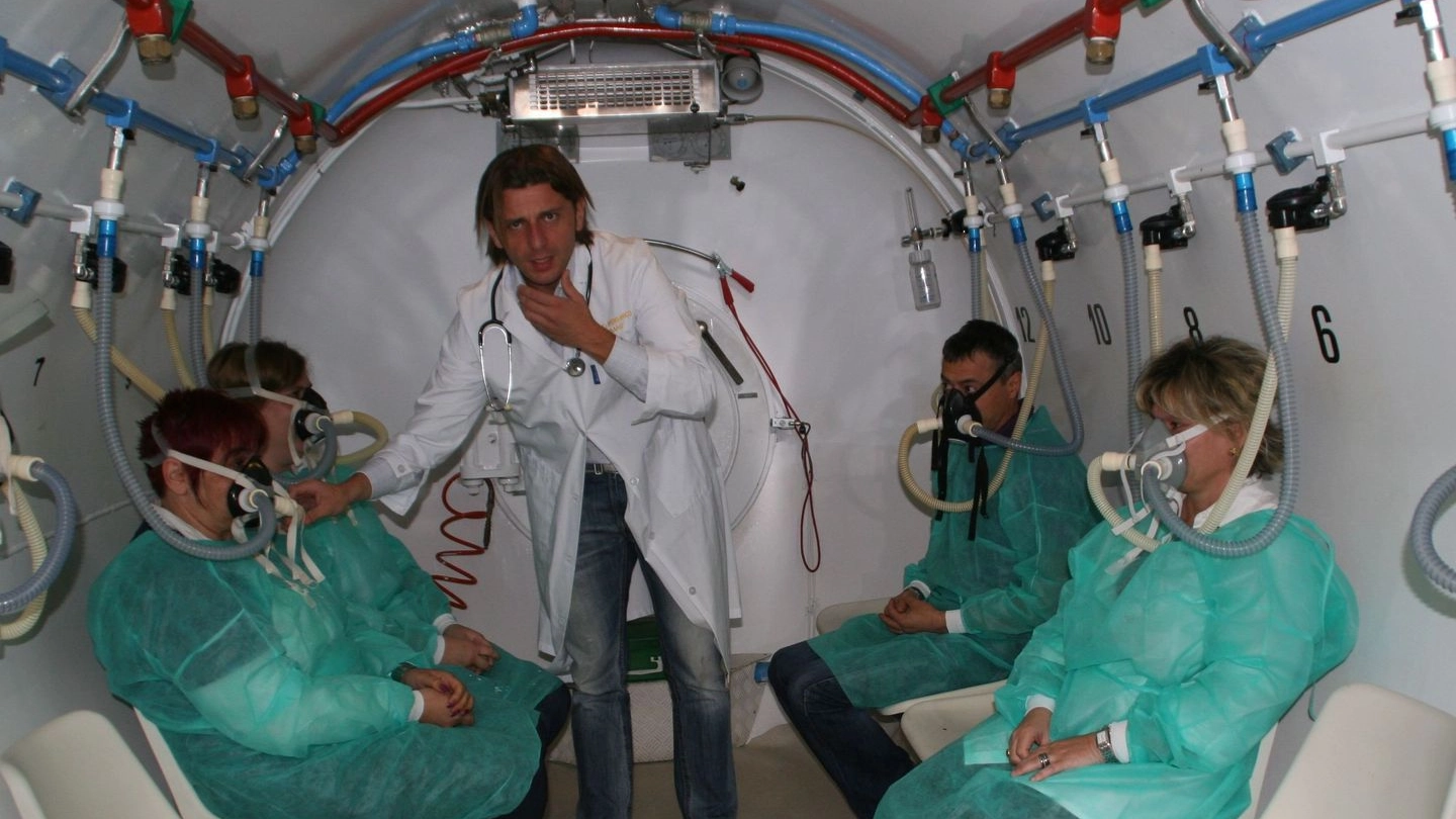 Una camera iperbarica all’interno di un ospedale (Foto Perozzo)
