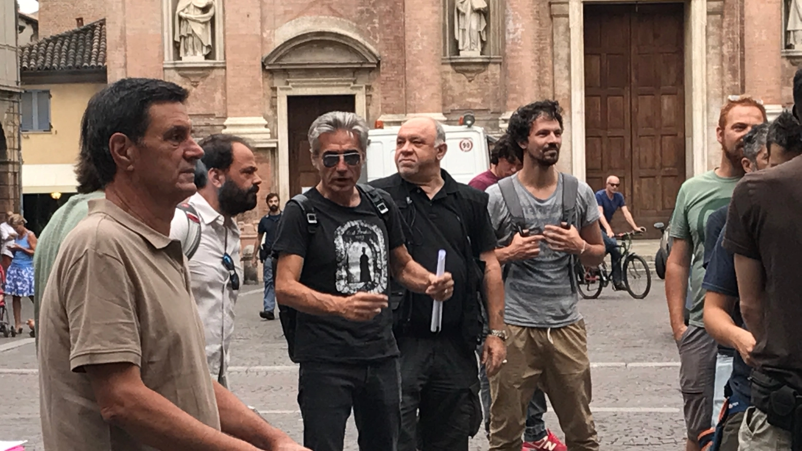 Luciano Ligabue impegnato nelle riprese