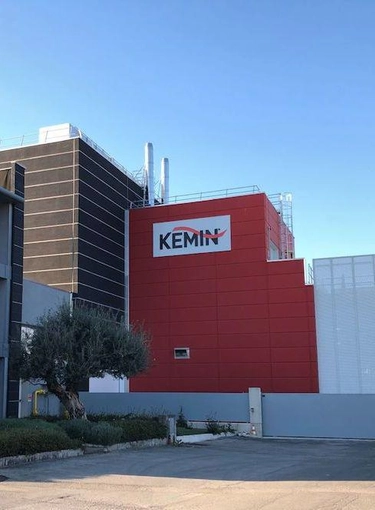 Lavoro a Reggio Emilia, l’annuncio di Kemin: "Mille euro in regalo a chi trova nuovi dipendenti"