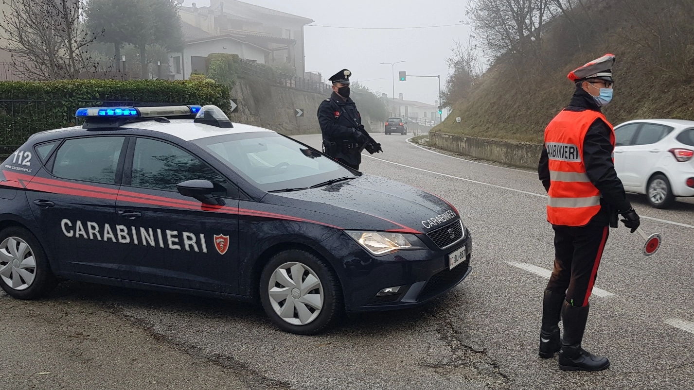 Carabinieri in azione (foto Petrangeli)