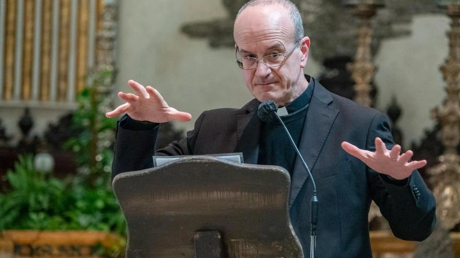 Don Sandro Salvucci nominato vescovo delle diocesi di Pesaro Urbino (foto Zeppilli)