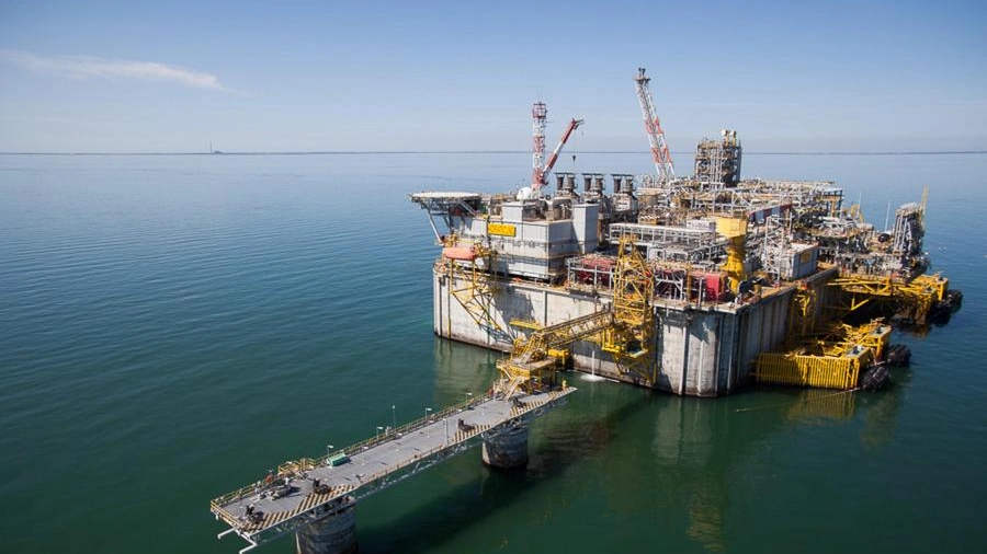 Società del rigassificatore offshore di Porto Viro nel bando di gara 2022 per acquisire nuovi clienti interessati all'attracco di navi metaniere