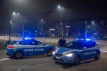 Tentato stupro a Bologna, minaccia e molesta l’autista del bus: finisce in carcere