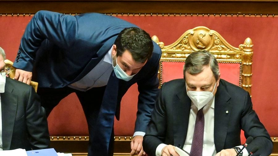Matteo Salvini e Mario Draghi in Parlamento (Imagoeconomica)