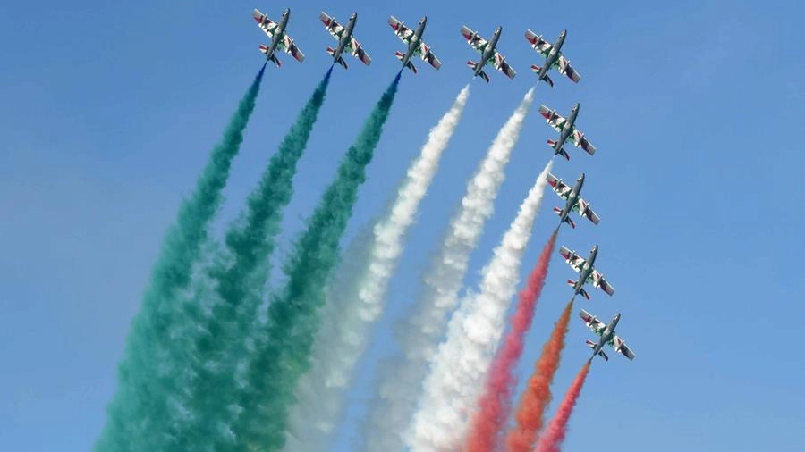 I cieli di Jesolo sono stati solcati da 17 pattuglie aeree dell'Aviazione Italiana, tornate in Veneto dopo due anni di attesa. L'evento, nato nel 1996, è giunto alla 24esima edizione