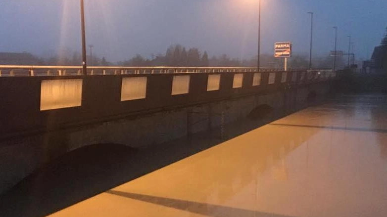 Il ponte di Sorbolo è stato chiuso al traffico