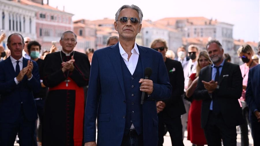 Andrea Bocelli all'inaugurazione del Ponte di Rialto restaurato