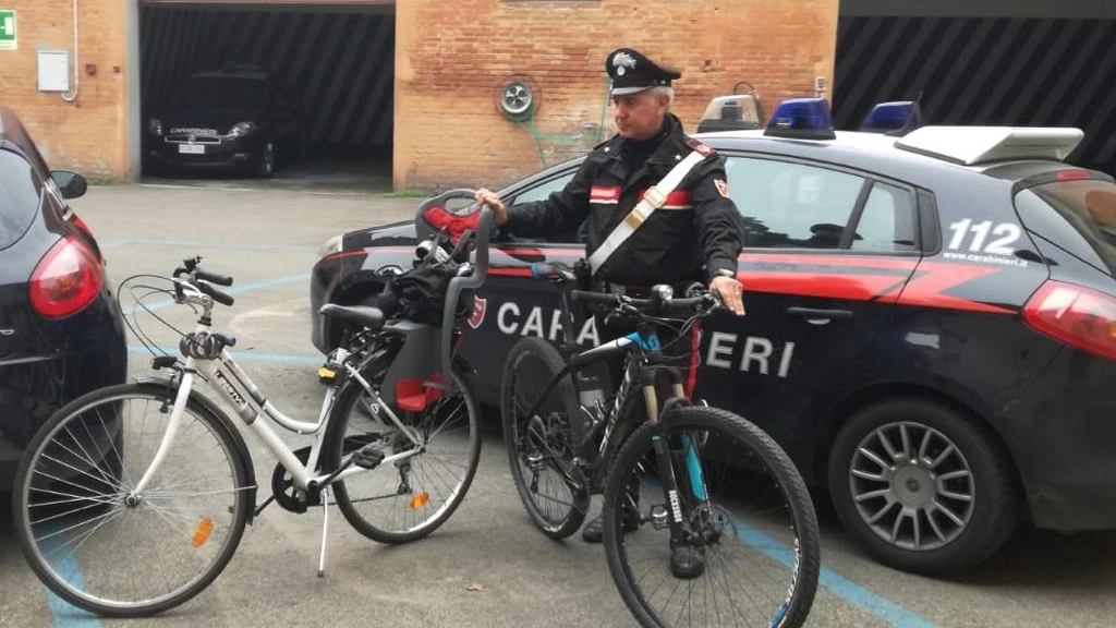 Le bici recuperate dai carabinieri