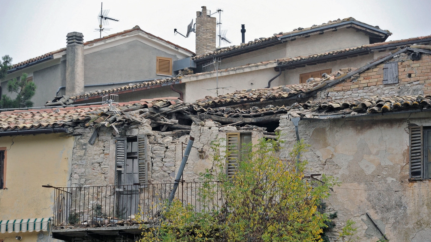 I danni del terremoto di ottobre in una frazione di  Pieve Torina (Calavita)