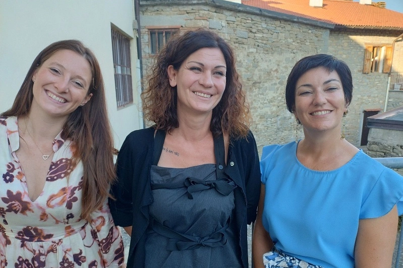 Le insegnanti Giulia Gurioli, Francesca Briccolani e Silvia Casadei