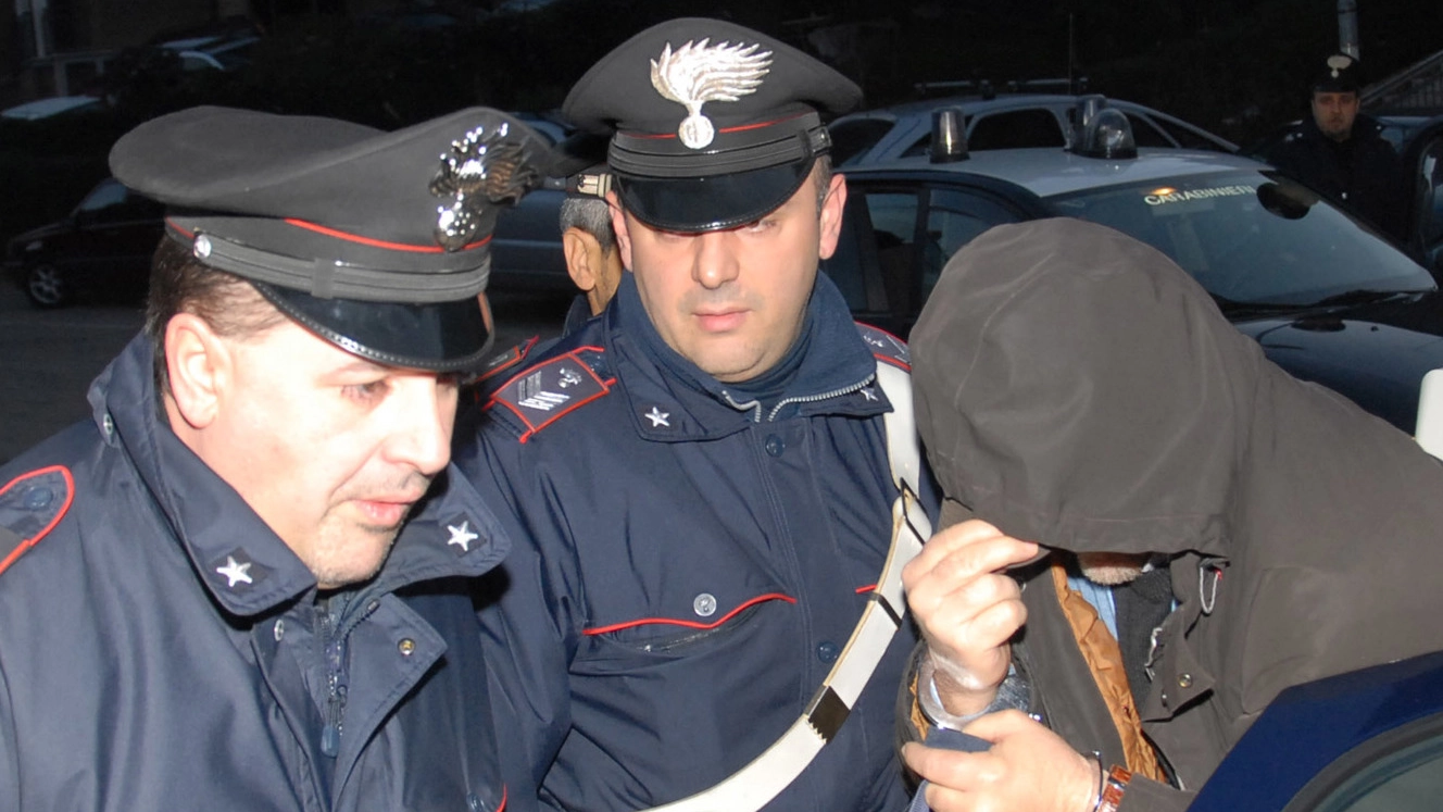  Nella foto, un arresto eseguito dai carabinieri  in un’immagine di repertorio