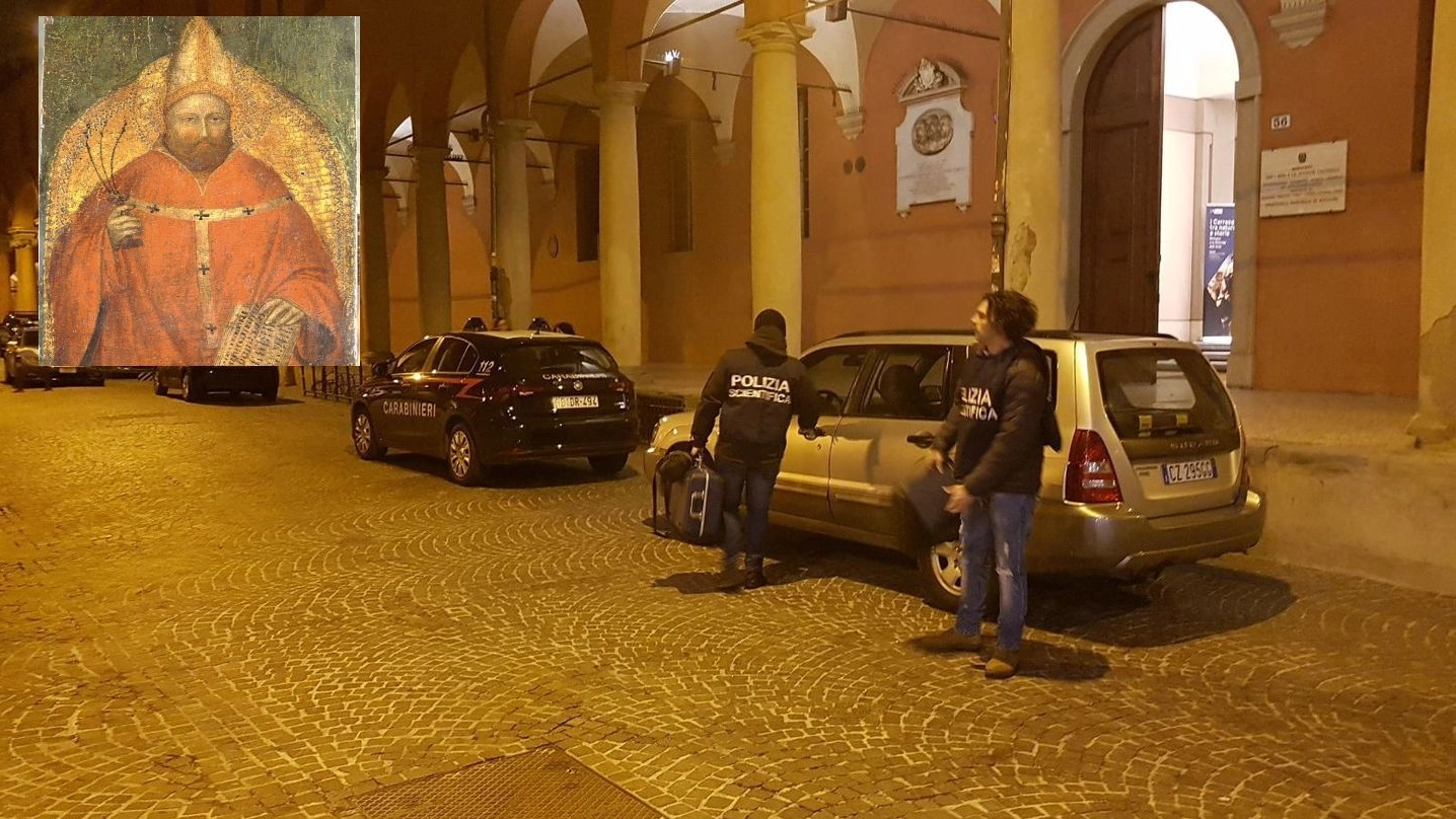 La polizia davanti alla Pinacoteca