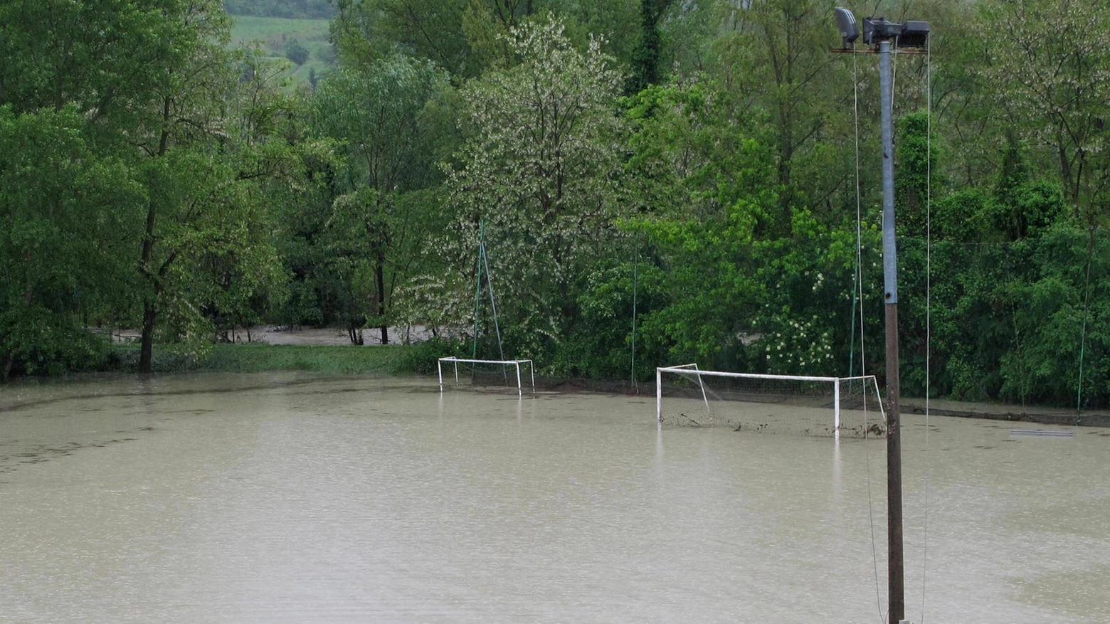 Lo stato degli impianti   "I danni dell’alluvione  non fermeranno lo sport"