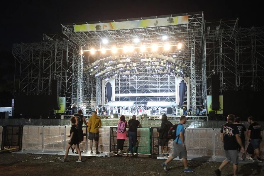 Il concerto degli Iron Maiden annullato per maltempo