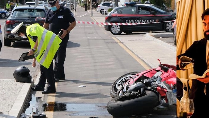 Domenico D'addio morto a 25 anni: incidente fatale in moto per il maitre