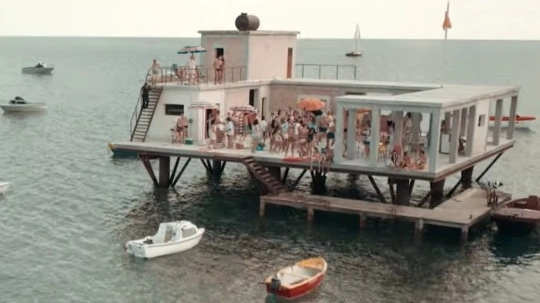 Un’immagine tratta dal film 'L’incredibile storia dell’Isola delle Rose'