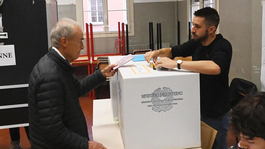 Il voto a Bologna per le elezioni politiche
