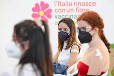 Vaccino Covid Emilia Romagna oggi: chi può prenotare e come fare provincia per provincia