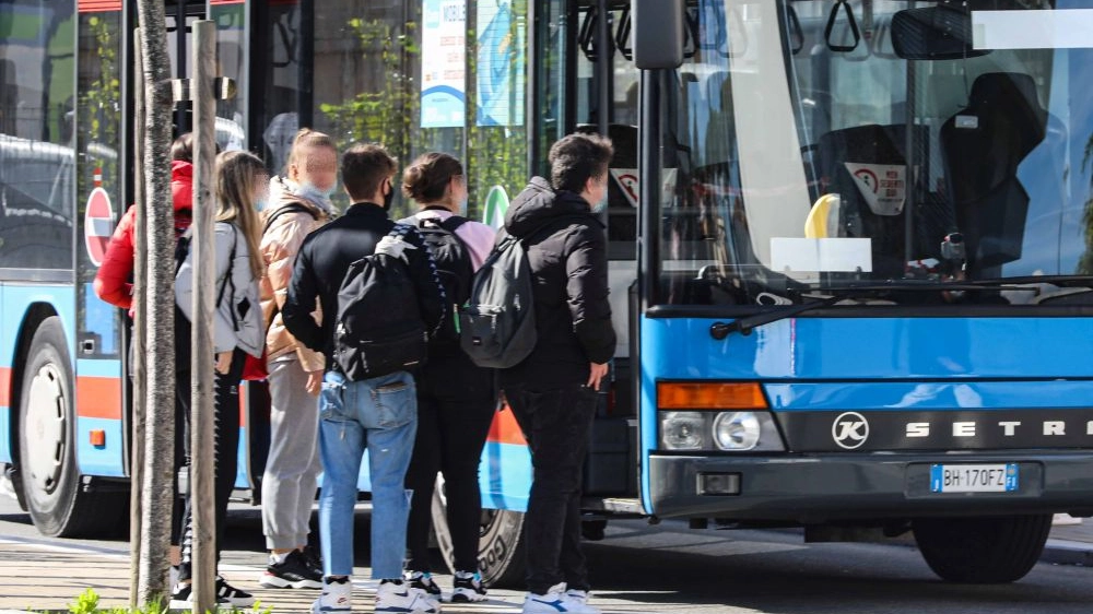 Saranno aggiunti 200 autobus per rispettare il limite di riempimento del 50%