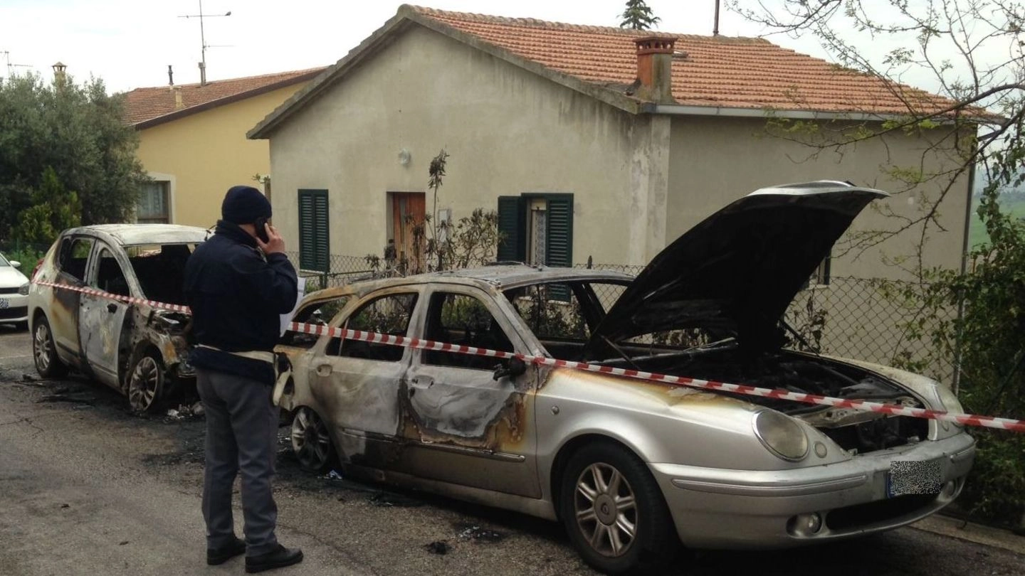 Civitanova, le auto incendiate