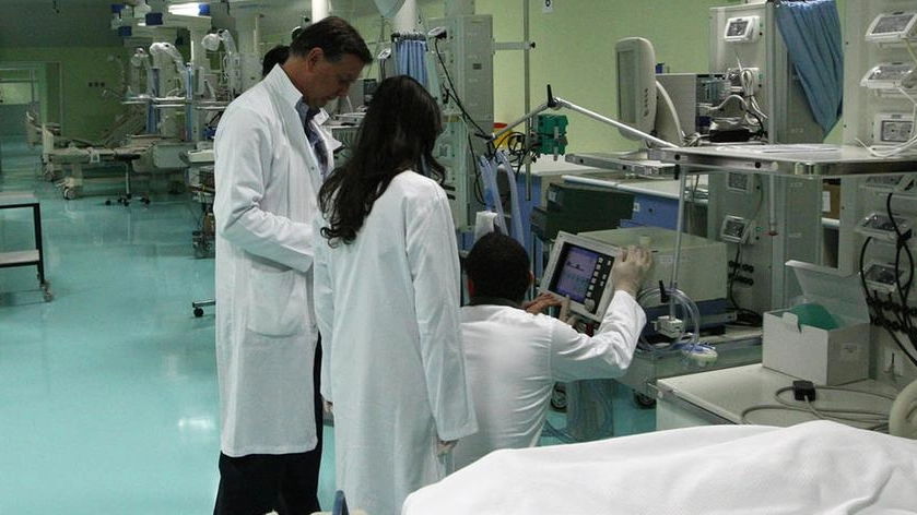 Nella terapia intensiva di Pesaro ricoverati 17 pazienti provenienti da Ancona