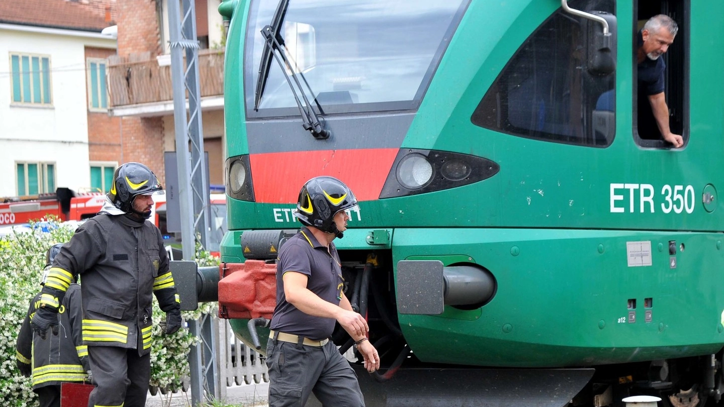 Uomo investito dal treno (Foto Businesspress)