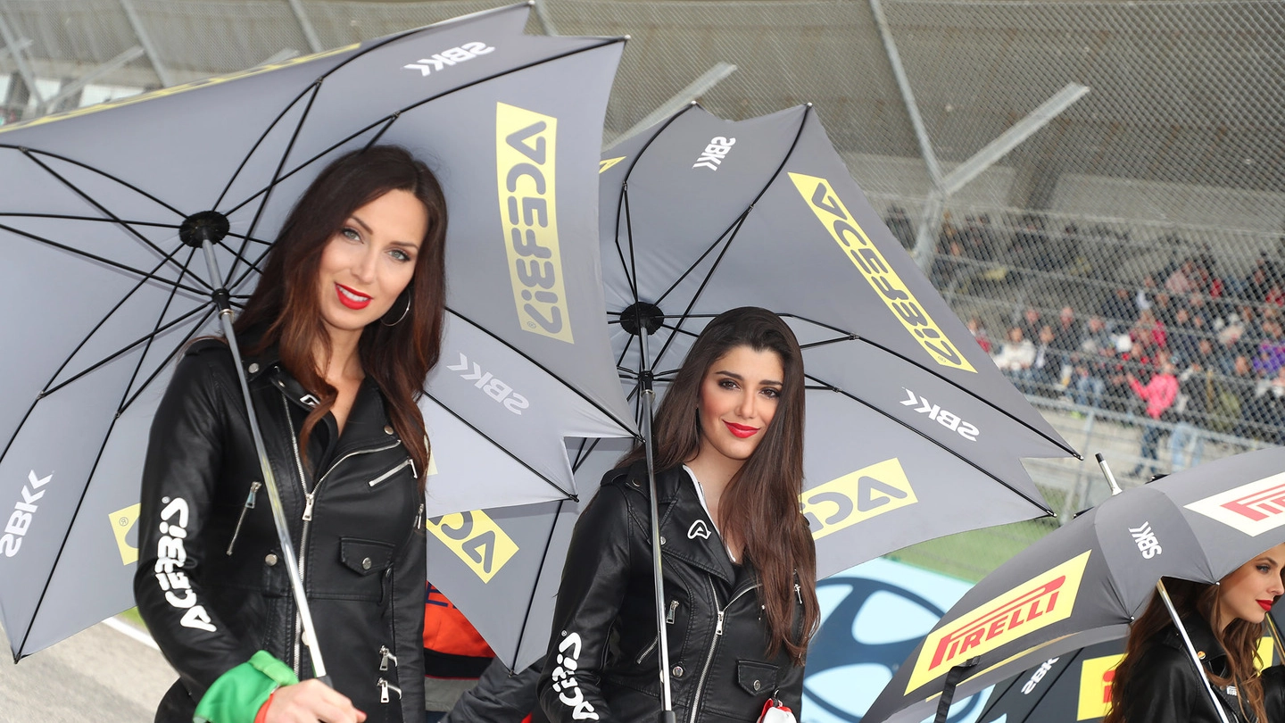 Superbike a Imola, gara 2 cancellata per la pioggia (Isolapress)