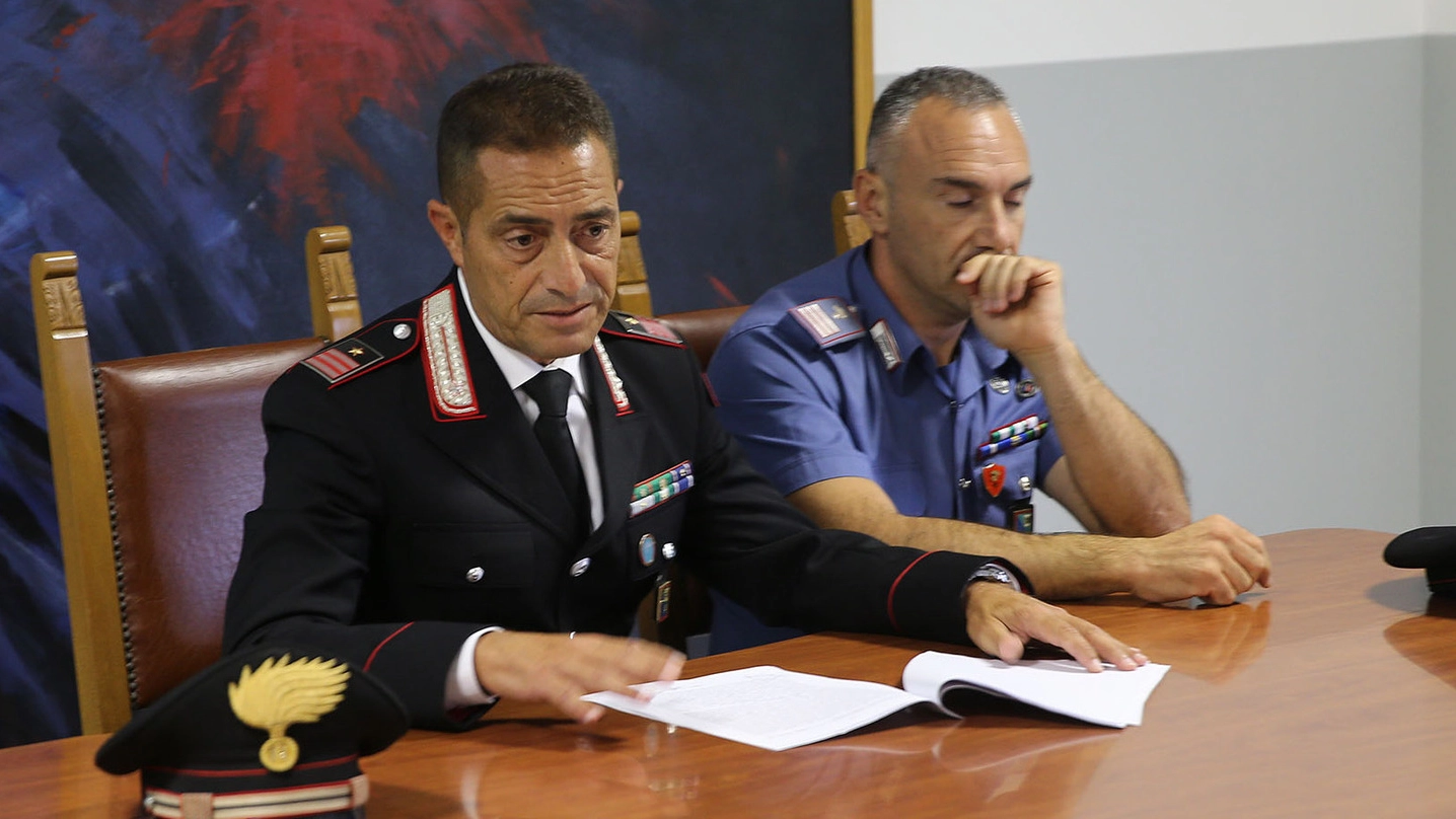 Pesaro, la conferenza stampa dei carabinieri sull’arresto dei ladri (Fotoprint)