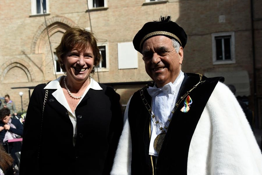 La ministra Maria Cristina Messa con il rettore Francesco Adornato (foto Calavita)