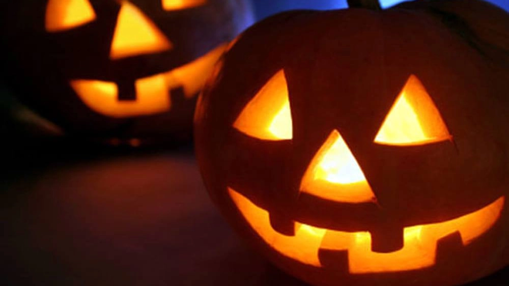 Simbolo di Halloween è la zucca, intagliata per ricreare il volto di Jack-o-Lantern
