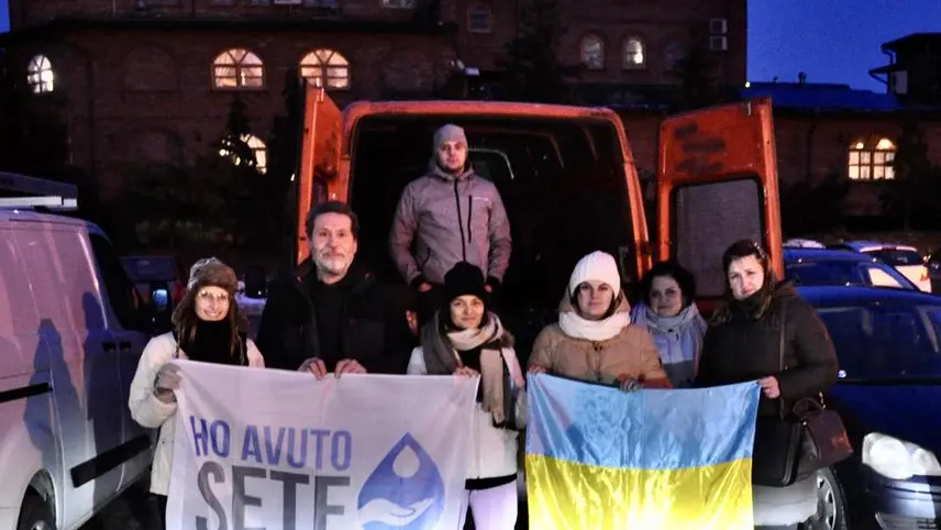 Volontari carpigiani in Ucraina:  10mila litri d’acqua per i rifugiati  