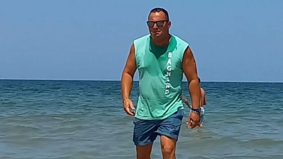 Sami Letaief di 43 anni, tunisino, bagnino, morto dopo esser caduto con lo scooter