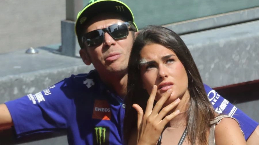 Valentino Rossi con la fidanzata Francesca Sofia Novello