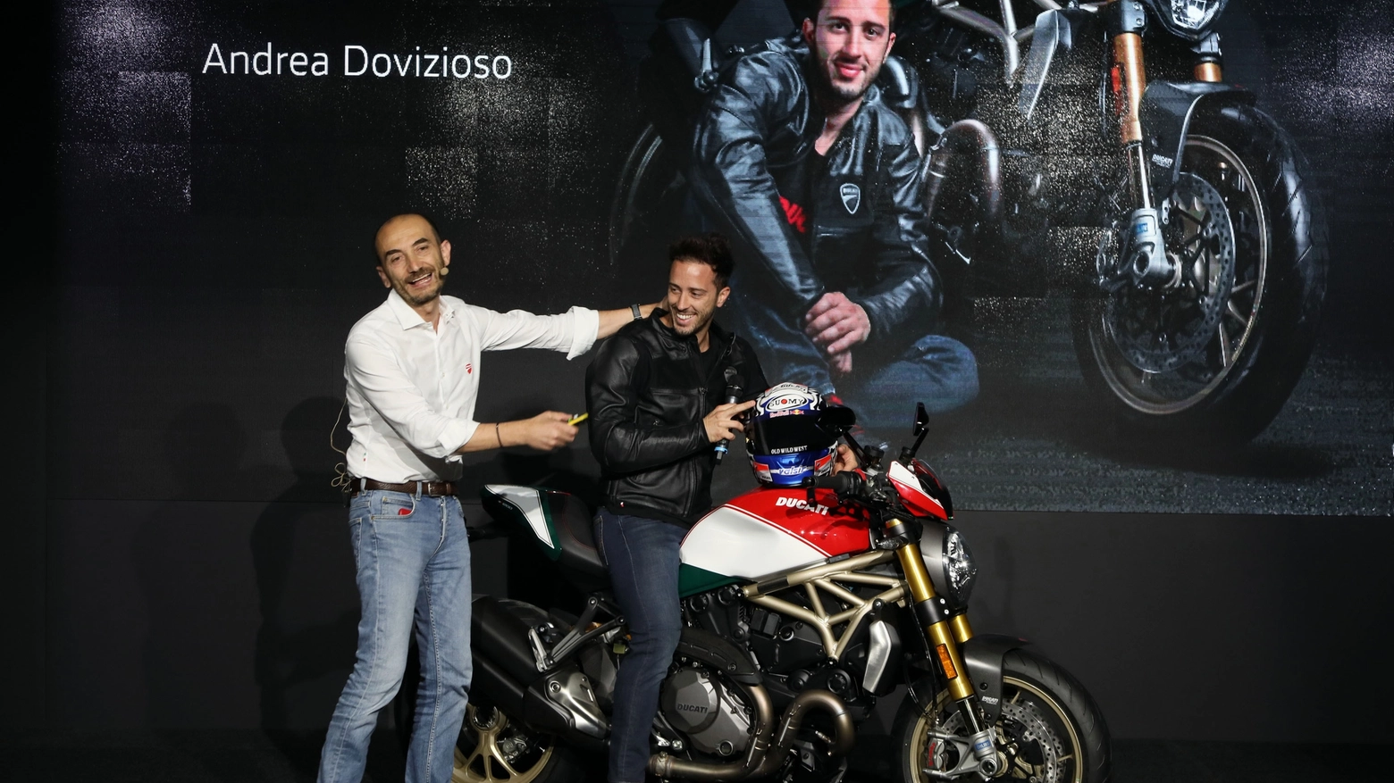 Dovizioso presenta la Ducati Monster edizione limitata dei 25 anni (foto Schicchi)