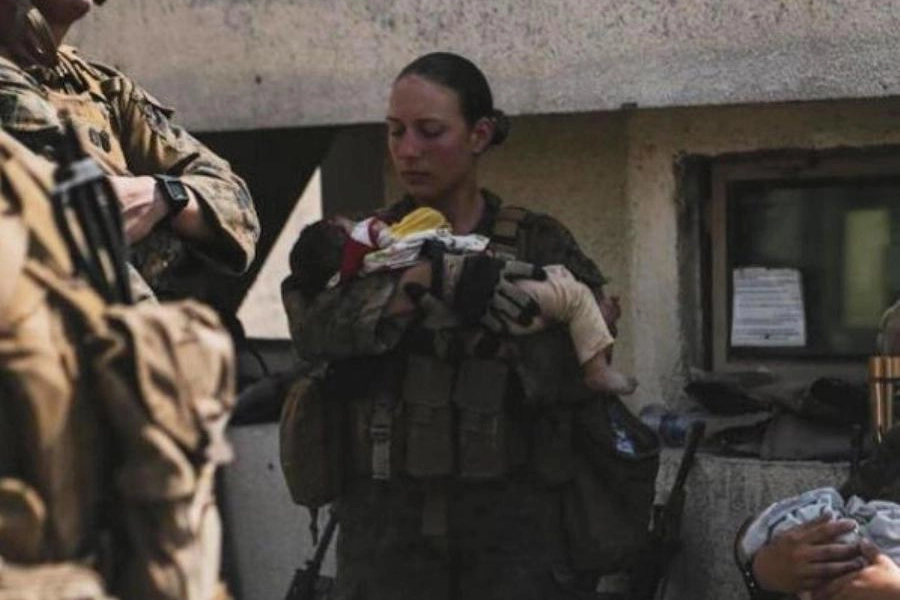 Nicole Gee, la marines 23enne è morta nell'attacco all'aeroporto (Ansa)