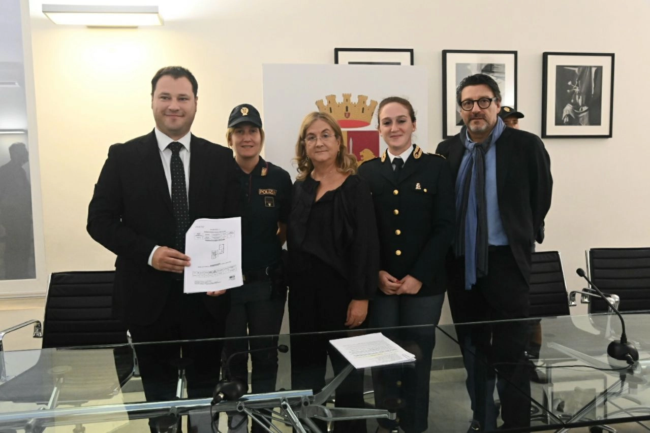 La firma dell'accordo tra polizia e Acer