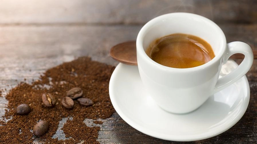 Una certa variante genetica determina come ci piace bere il caffè 